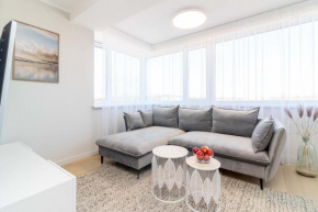PANORAMIC Apt @City Center, By Cohost